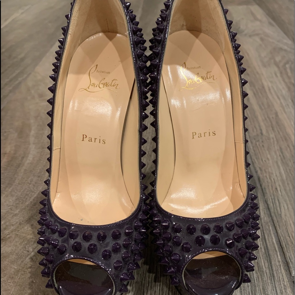 Authentic Christian Louboutins. Only worn a few times. There is no box.